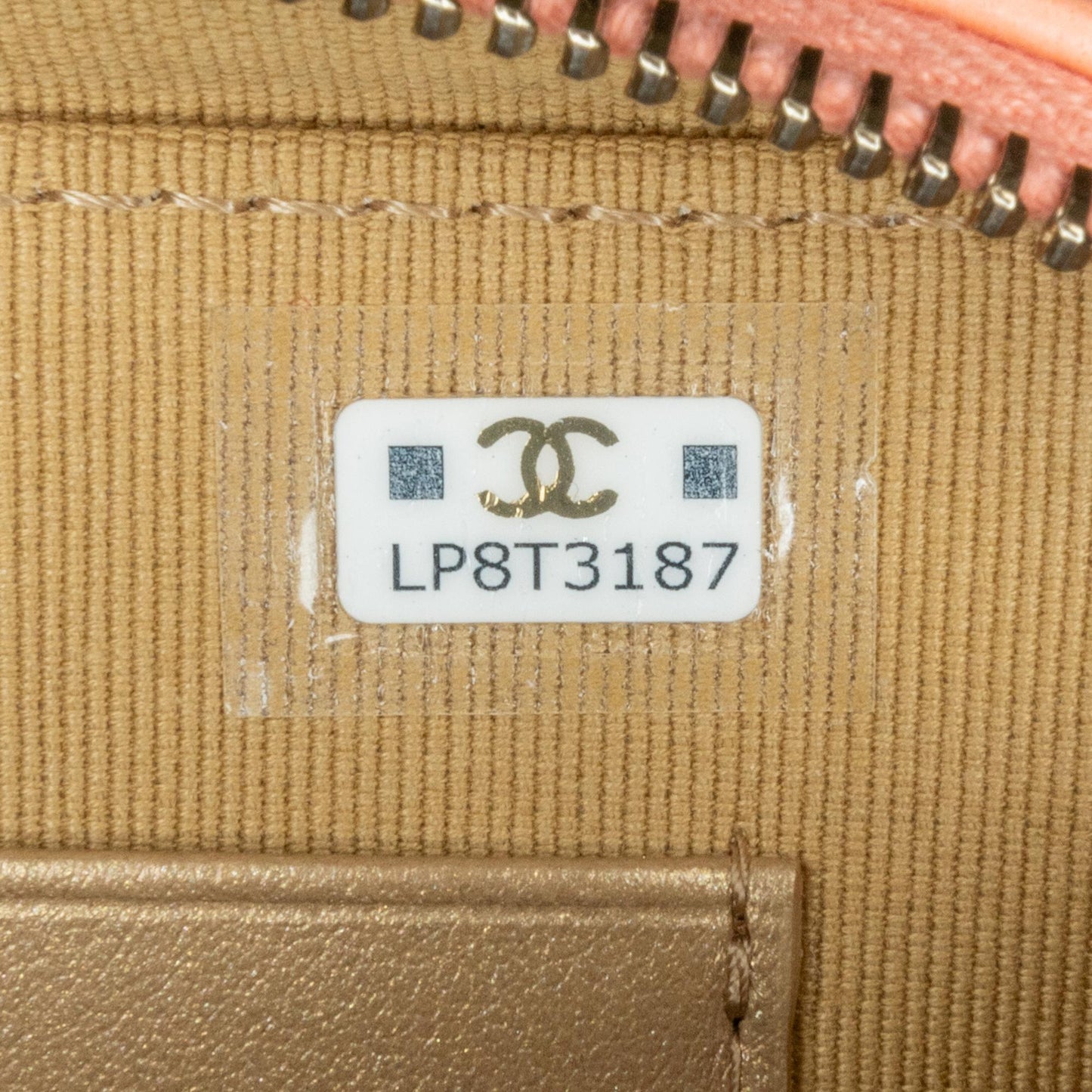 Chanel CC Quilted Lambskin Pearl Crush Camera Bag (SHG-5B4yyg)