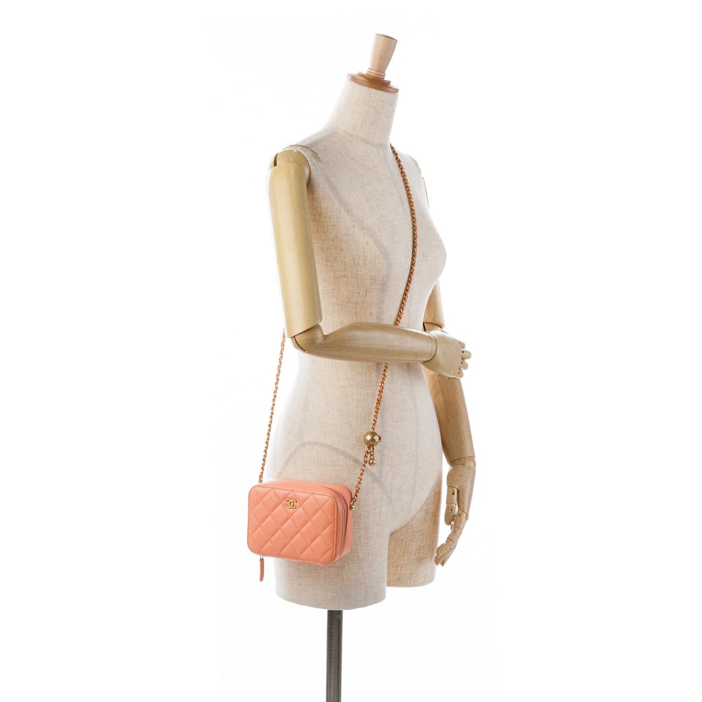 Chanel CC Quilted Lambskin Pearl Crush Camera Bag (SHG-CAgK7A)