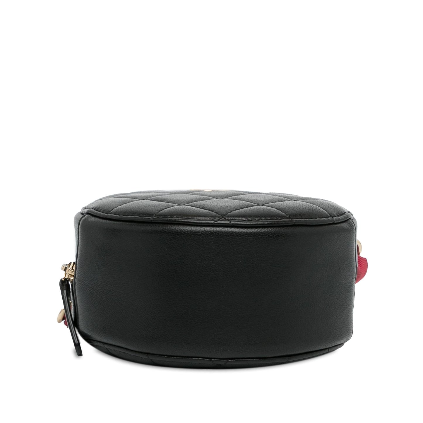 Chanel CC Quilted Lambskin Ribbon Round Clutch With Chain (SHG-oOGi2u)