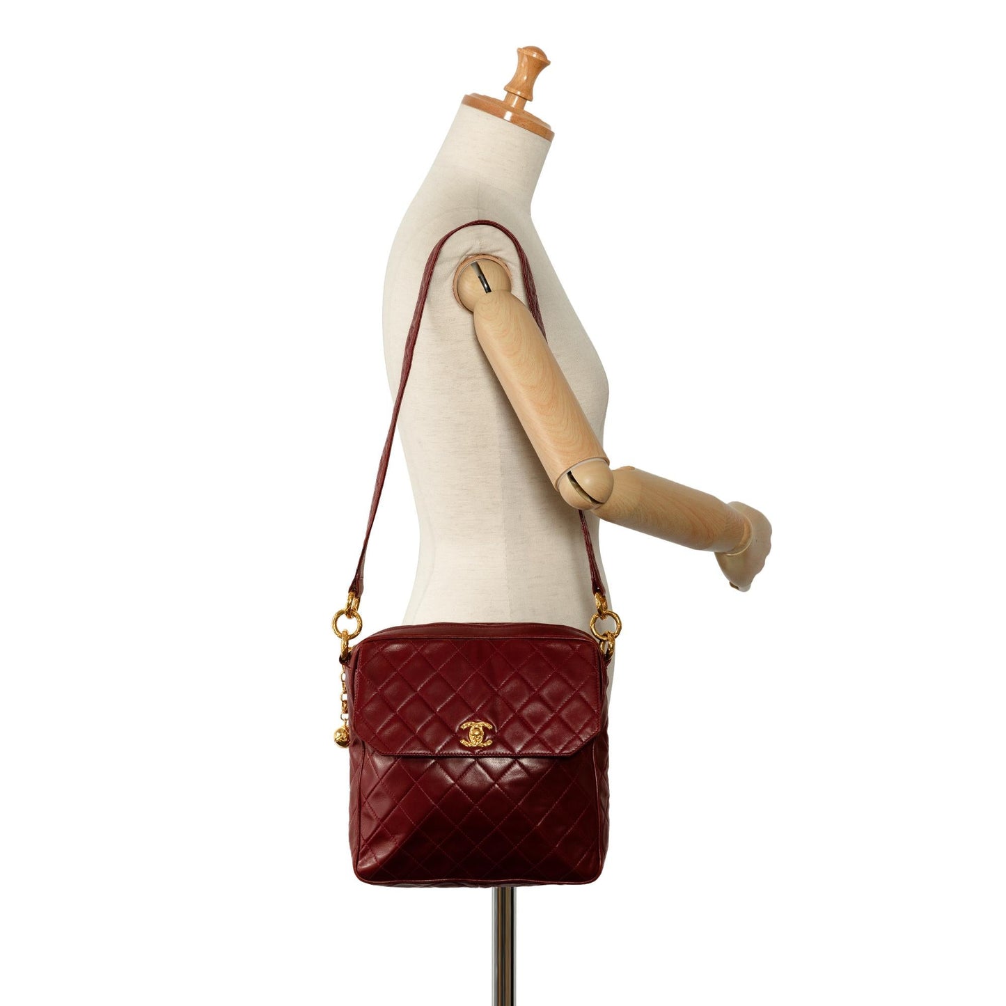Chanel CC Quilted Lambskin Shoulder Bag (SHG-Q3k70Q)