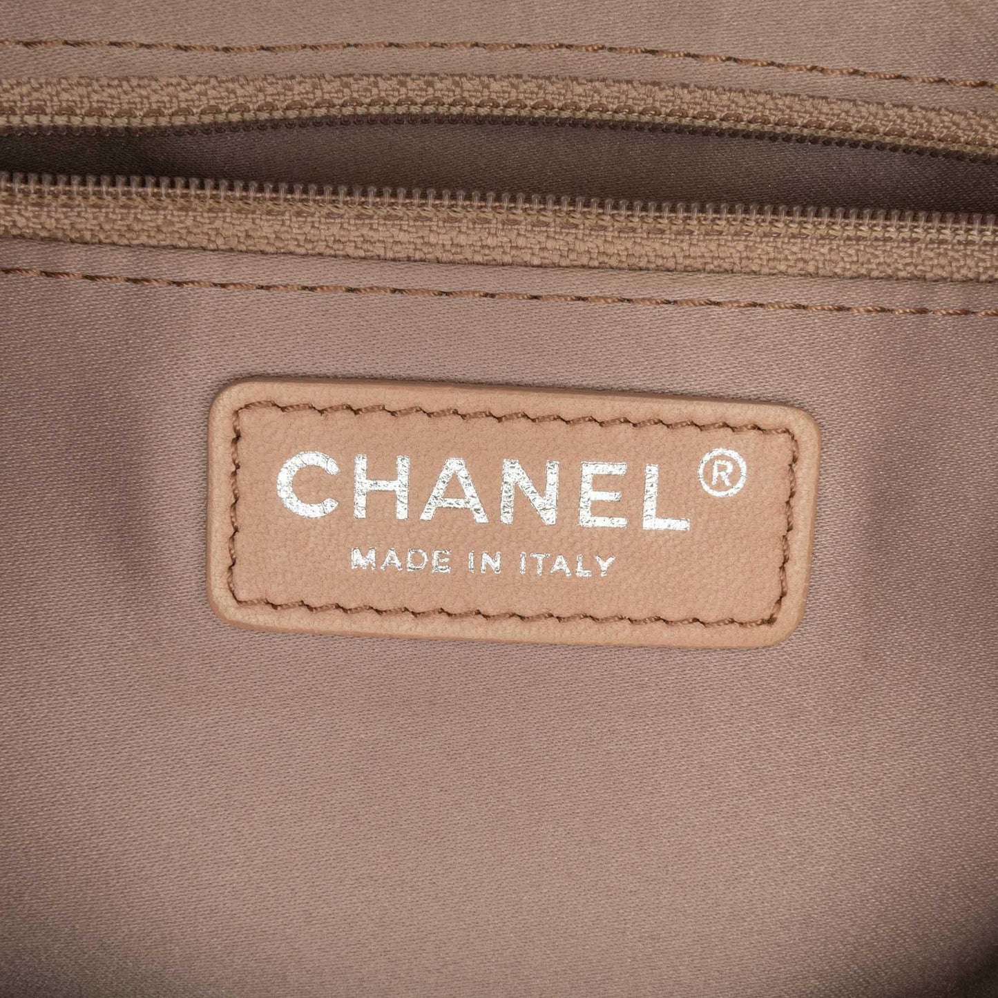 Chanel CC Quilted Lambskin Turnlock Flap (SHG-7D2P46)