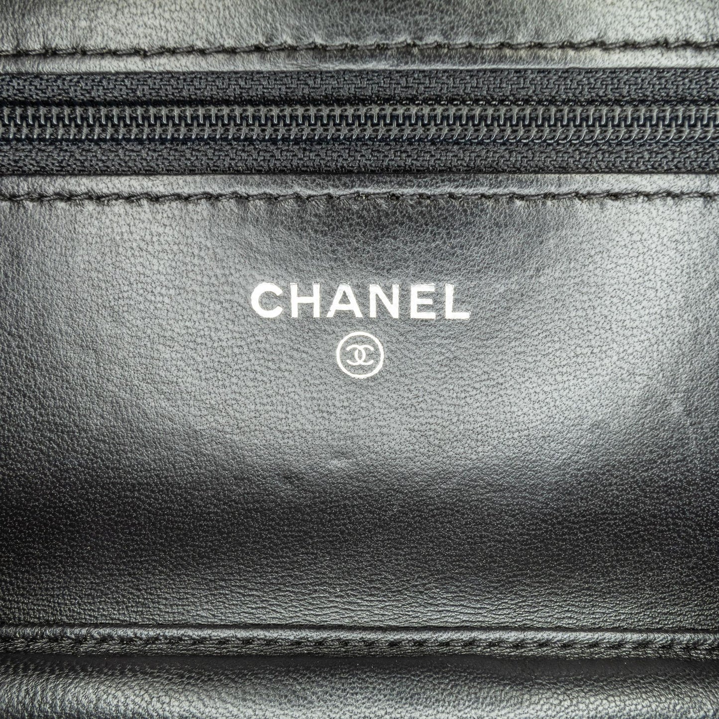 Chanel CC Quilted Lambskin Wallet On Chain (SHG-FJ9bzv)