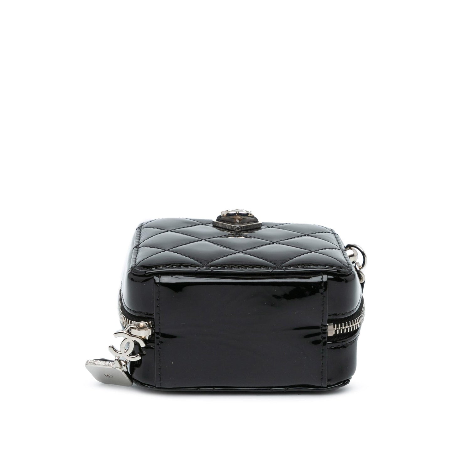 Luxury Chanel CC Quilted Patent Clutch With Chain (SHG-s2IpIR)