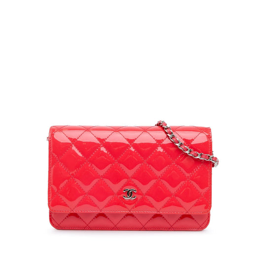 Luxury Chanel CC Quilted Patent Wallet on Chain (SHG-JFP2pp)
