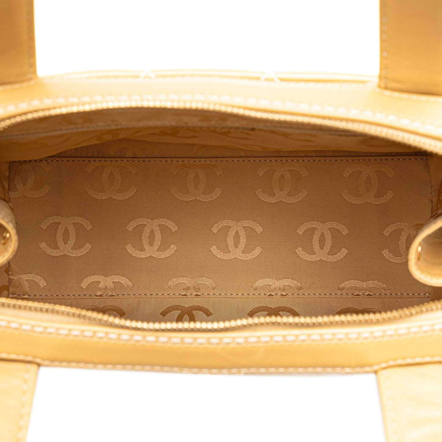 Chanel CC Wild Stitch Handbag (SHG-oe5AW6)