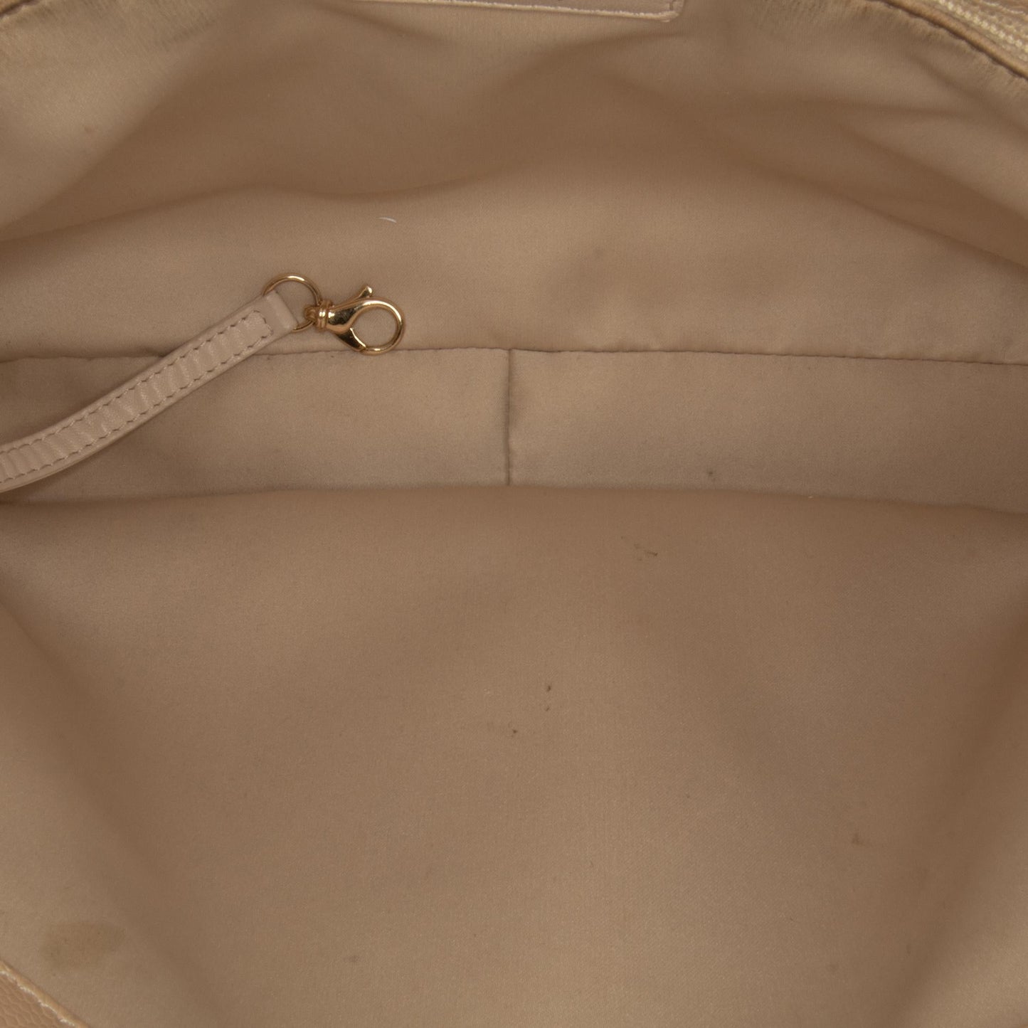 Chanel Caviar Grand Shopping Tote (SHG-GVzwth)