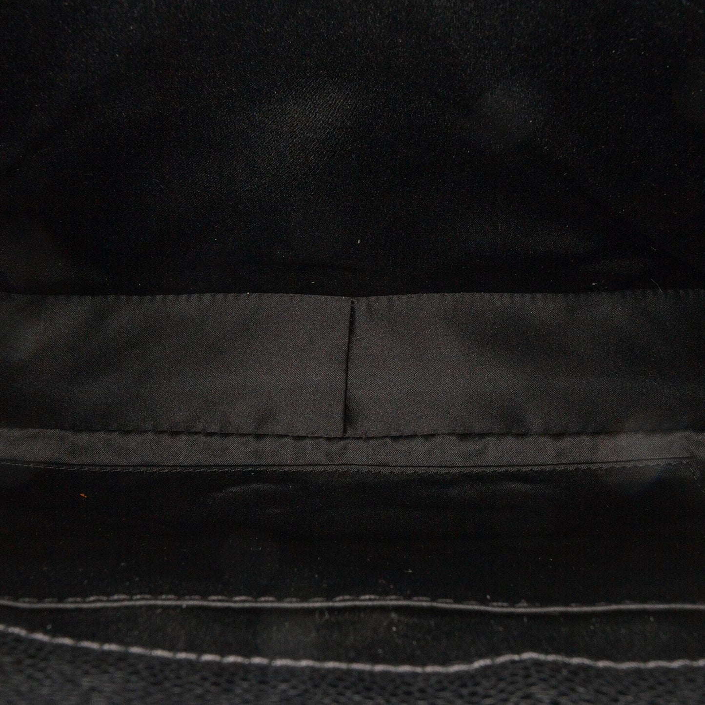 Chanel Caviar Grand Shopping Tote (SHG-PuLkRM)