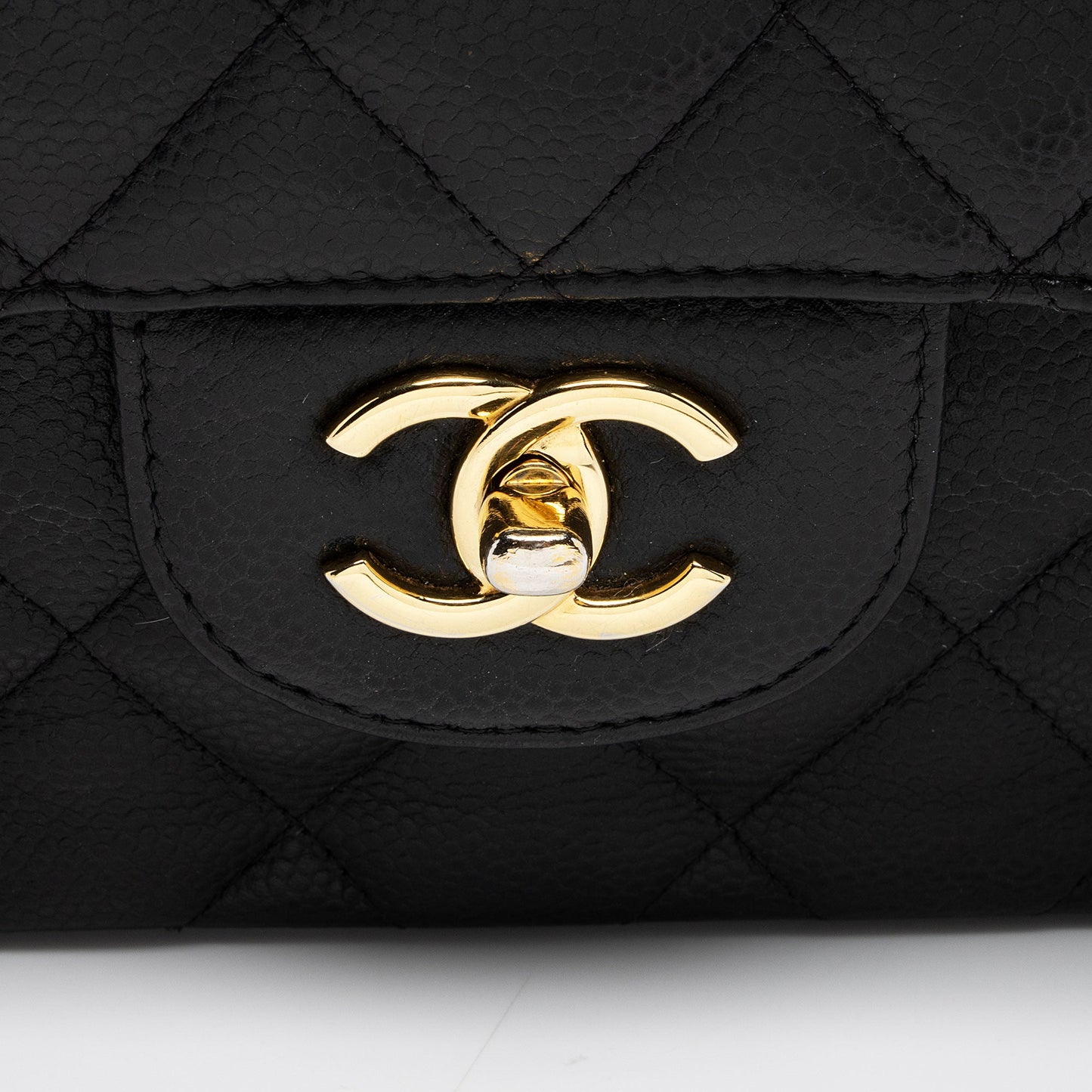 Chanel Caviar Leather Classic Jumbo Double Flap Bag (SHF-xAxzXd)