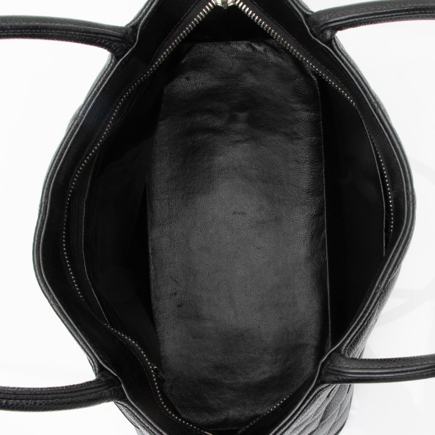 Chanel Caviar Leather Medallion Tote (SHF-23126)