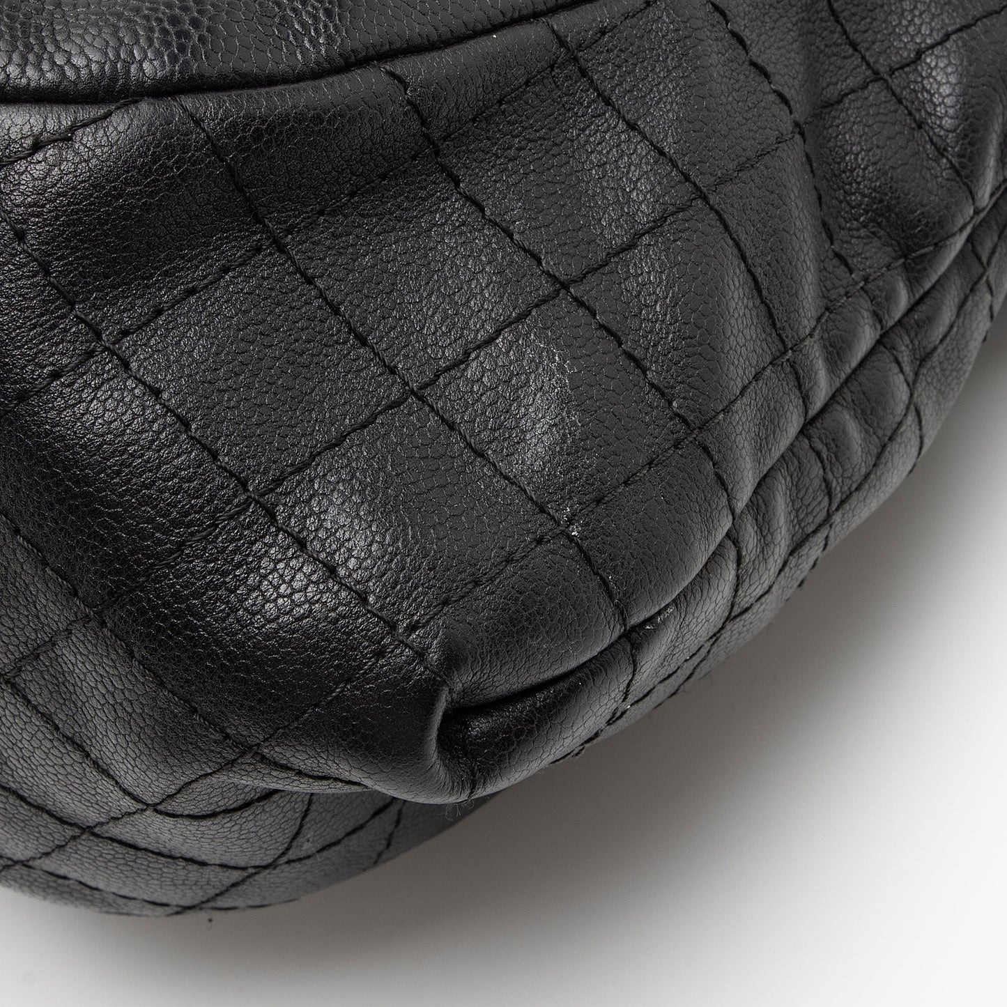 Chanel Caviar Leather Timeless CC Shoulder Bag