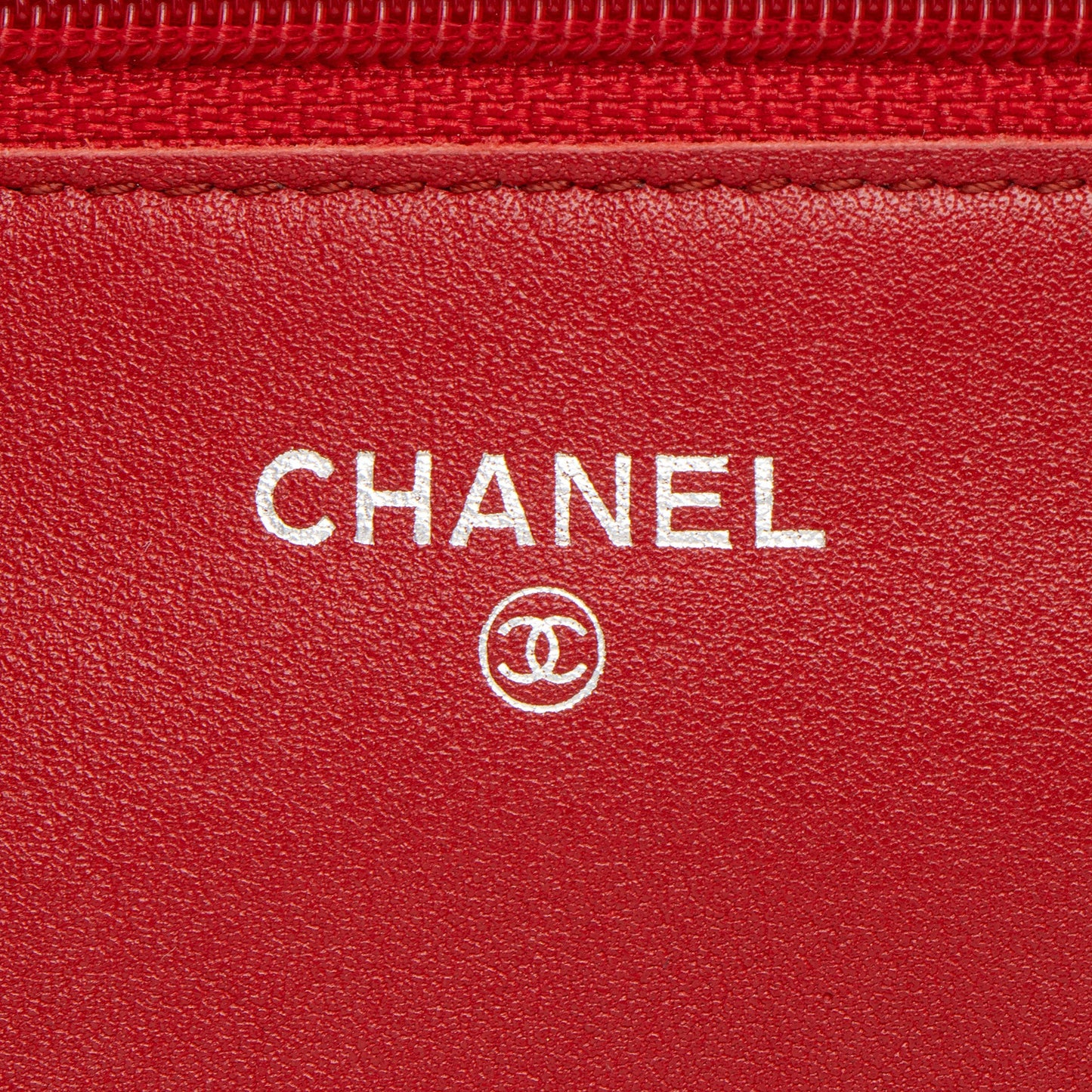 Chanel Caviar Leather Timeless CC Wallet on Chain (SHF-HMJvRT)