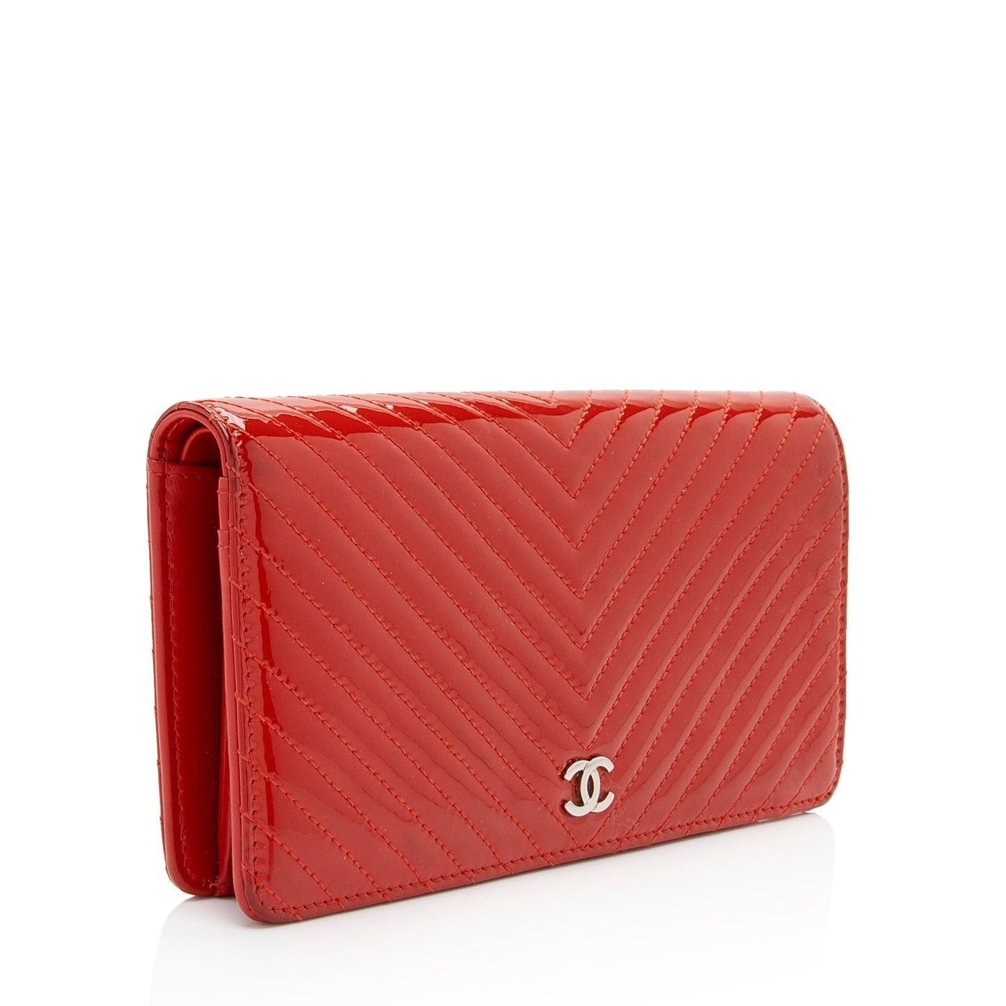 Luxury Chanel Chevron Patent Leather Yen Wallet (SHF-dr7rcl)