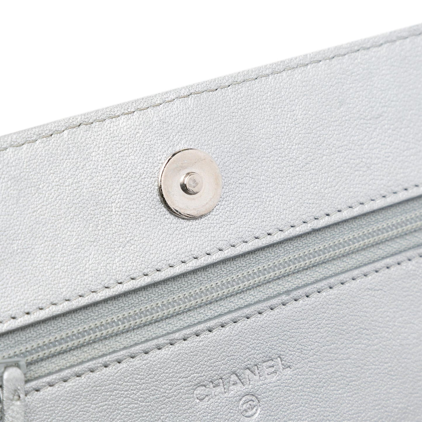 Chanel Chevron Quilted Metallic Lambskin Mademoiselle Wallet On Chain (SHG-FfiJ5Z)