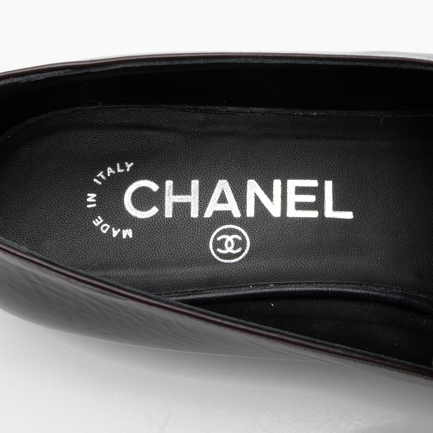 Chanel Crackled Goatskin CC Charm Cap Toe Loafers - Size 7.5 / 37.5