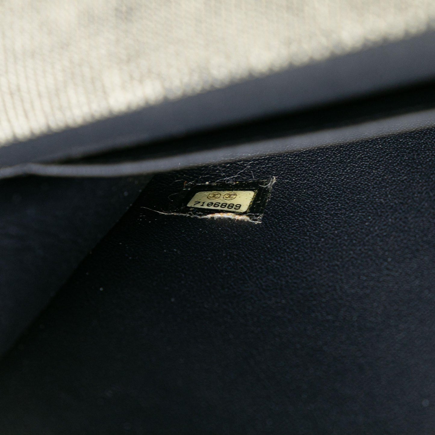 Chanel Denim Choco Bar Chain Flap (SHG-sHPMb7)