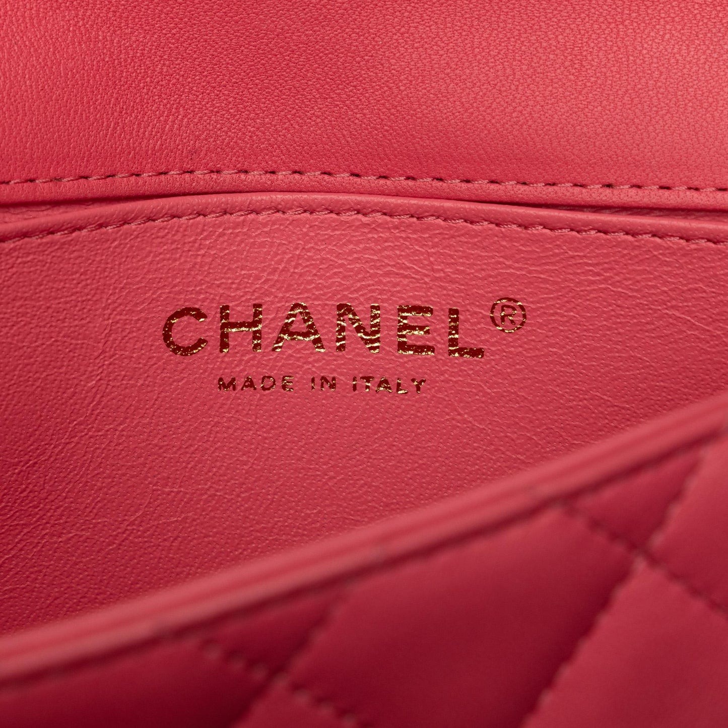 Chanel Extra Mini Lambskin V for Victory Flap (SHG-la8uiD)