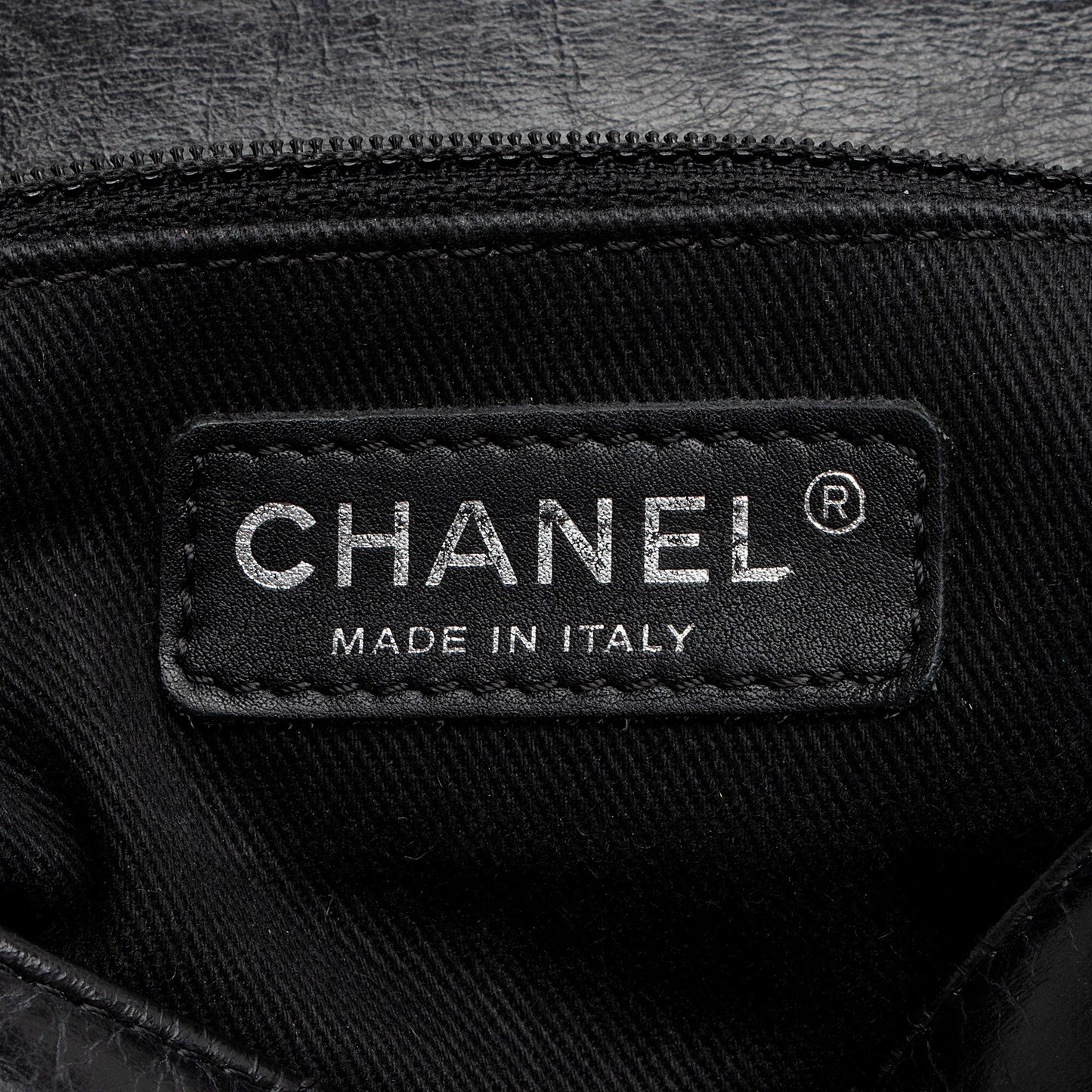 Chanel Glazed Calfskin CC Delivery Small Shopping Tote (SHF-AR0t7R)