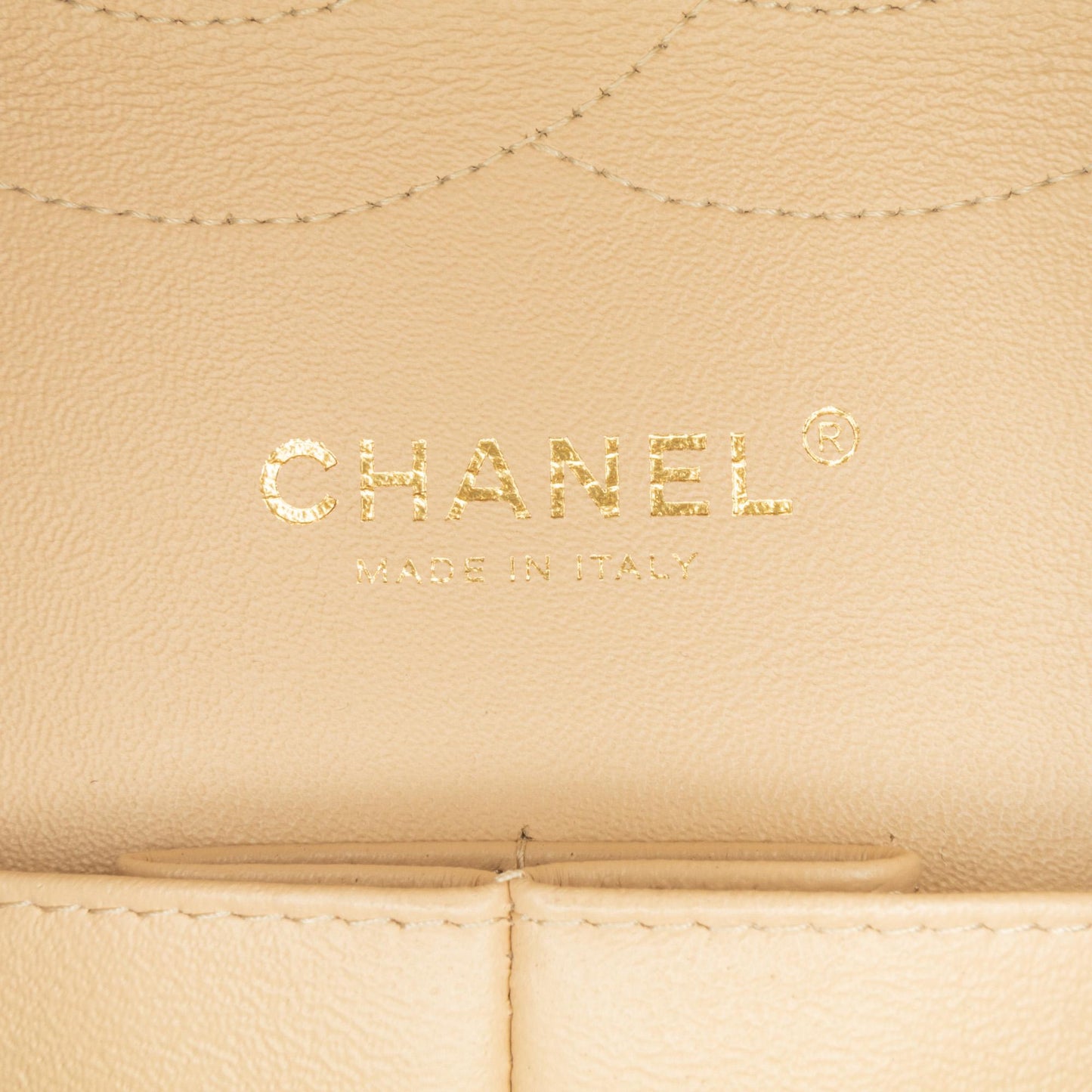 Chanel Jumbo Classic Lambskin Double Flap (SHG-evy6Et)