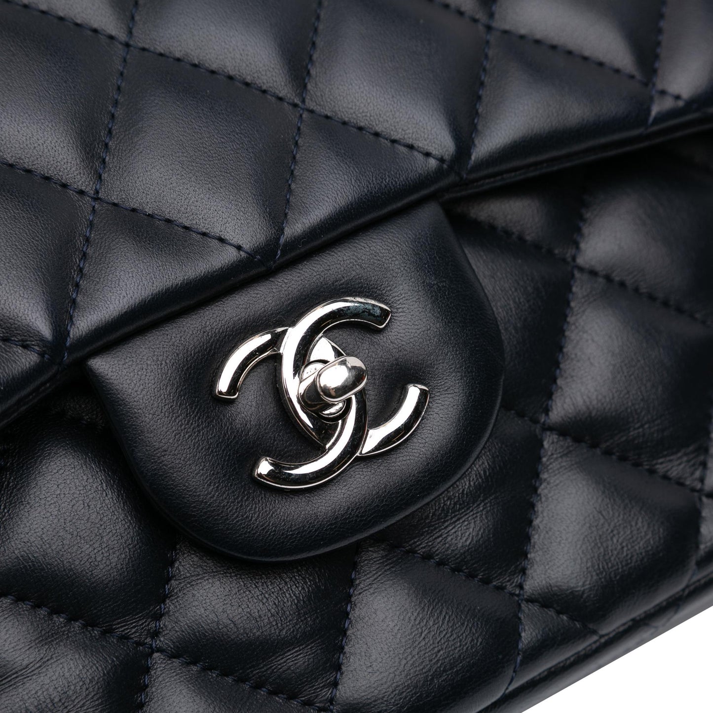 Chanel Jumbo Classic Lambskin Double Flap