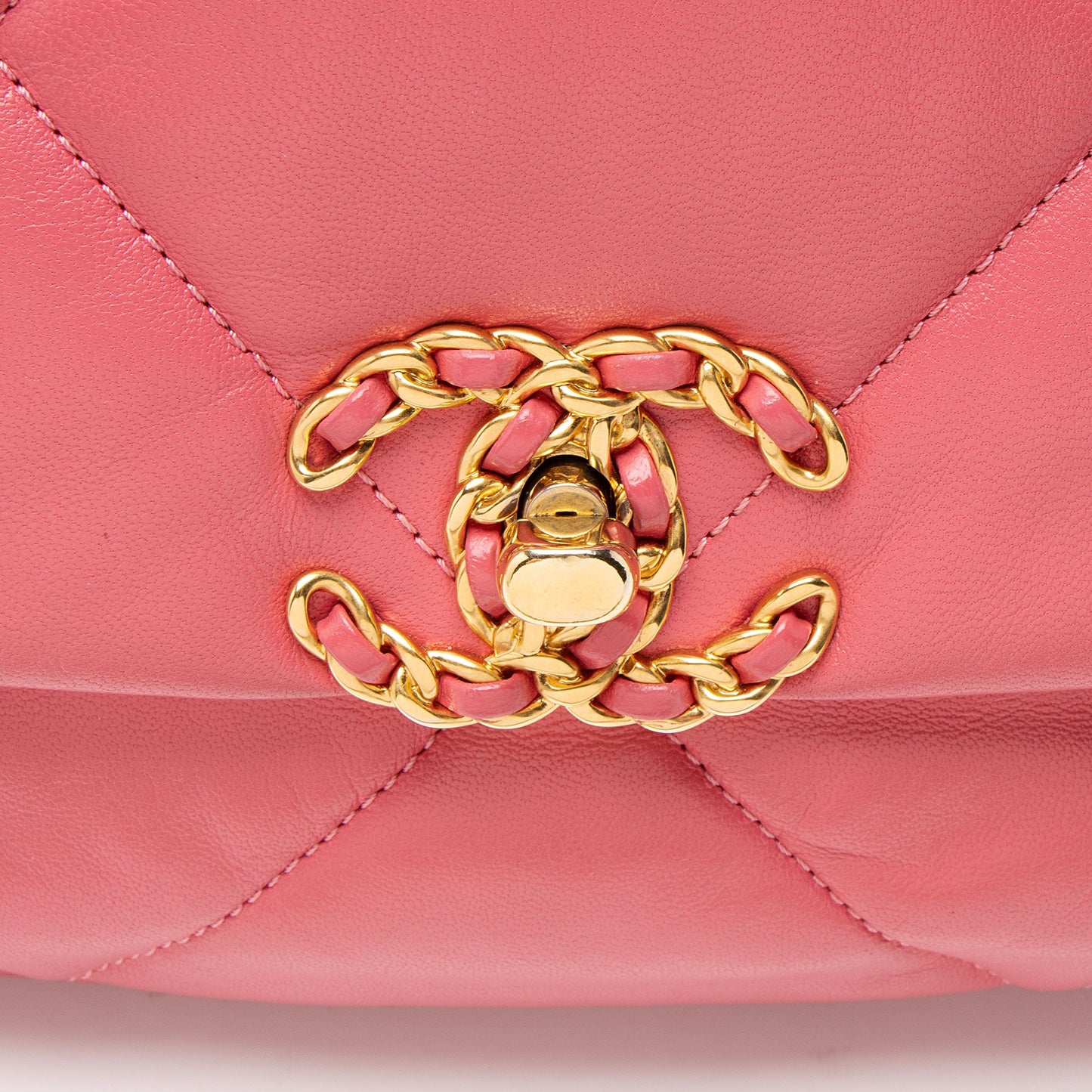 Chanel Lambskin 19 Medium Flap Shoulder Bag