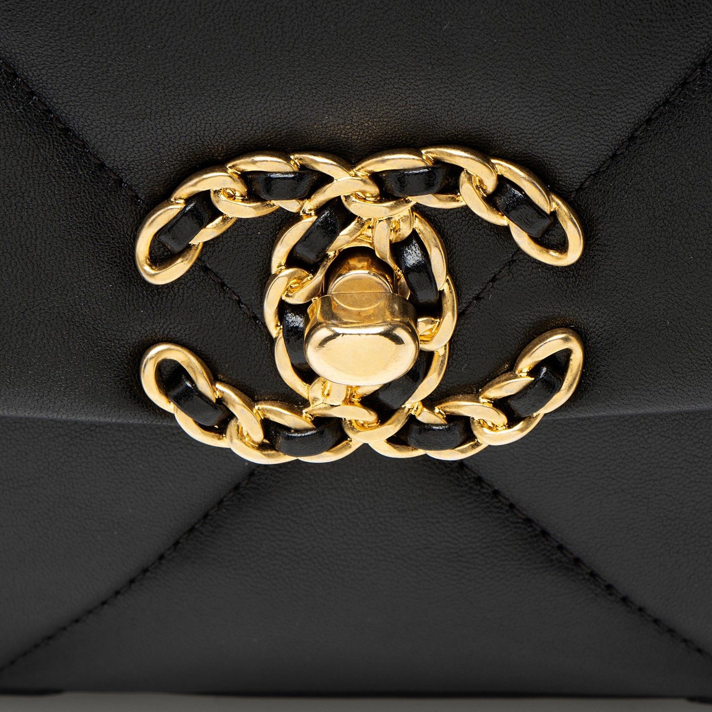 Chanel Lambskin 19 Medium Flap Shoulder Bag