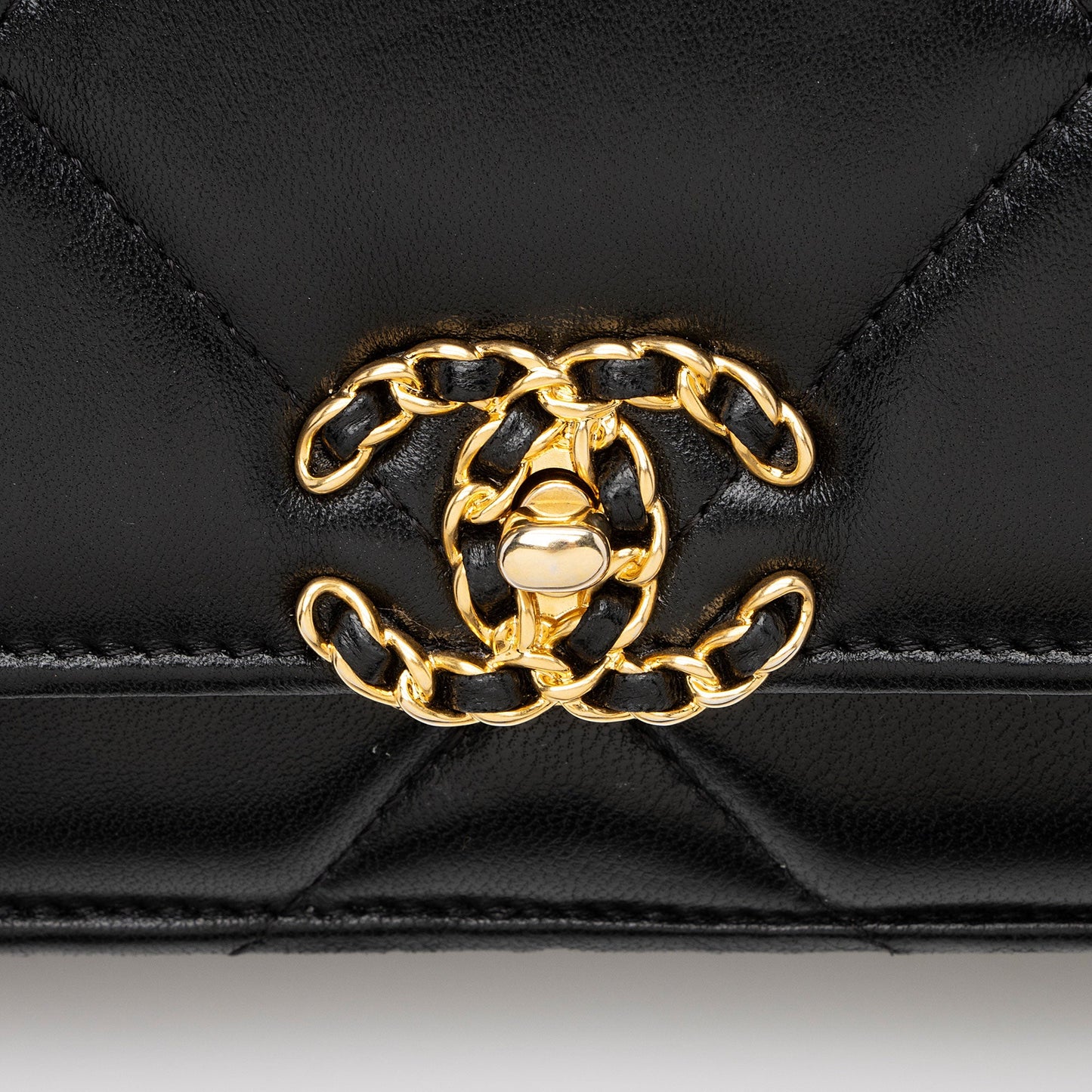 Chanel Lambskin 19 Wallet on Chain