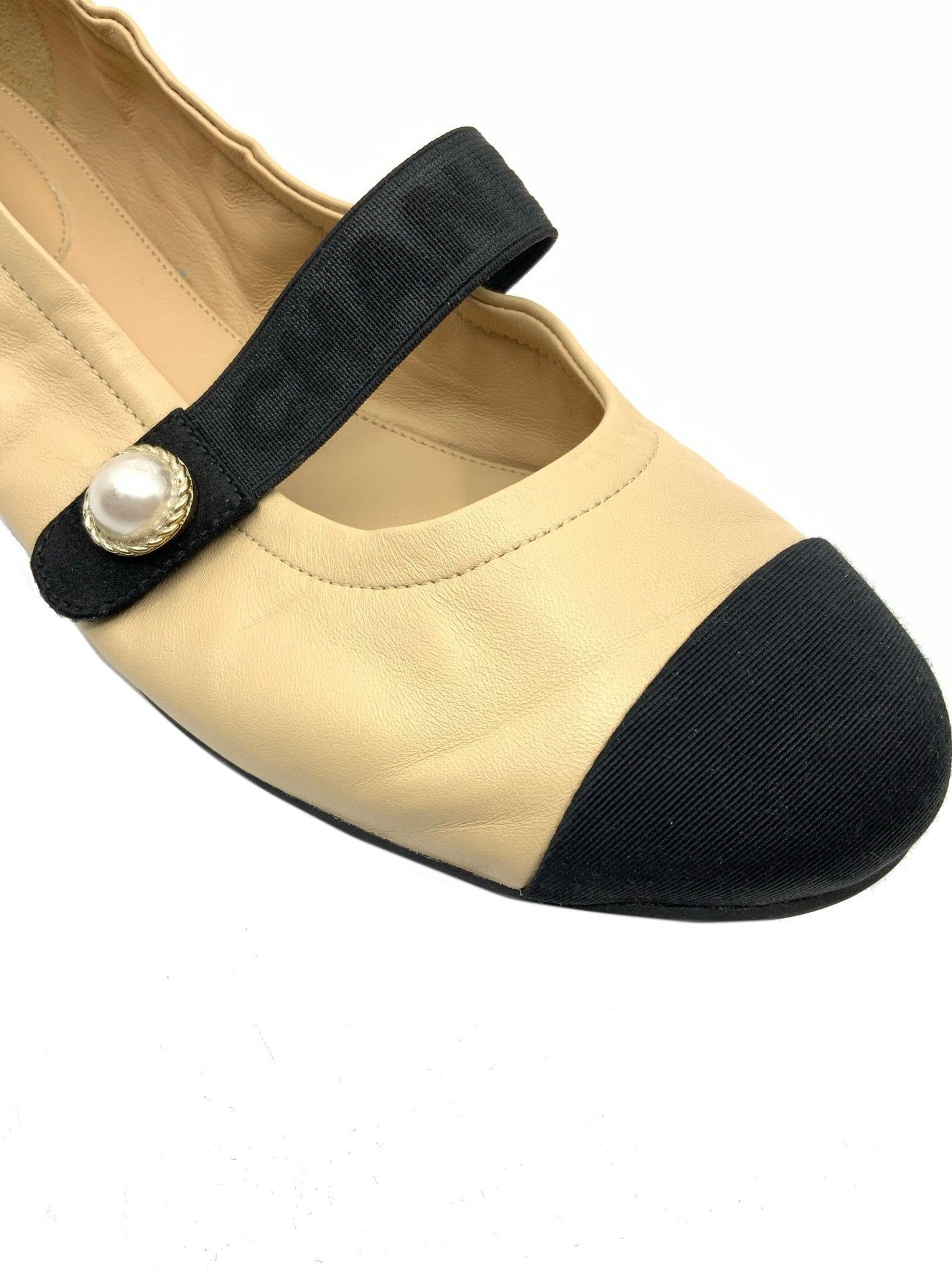 Chanel Lambskin Cap Toe Ballet Flats Size 9