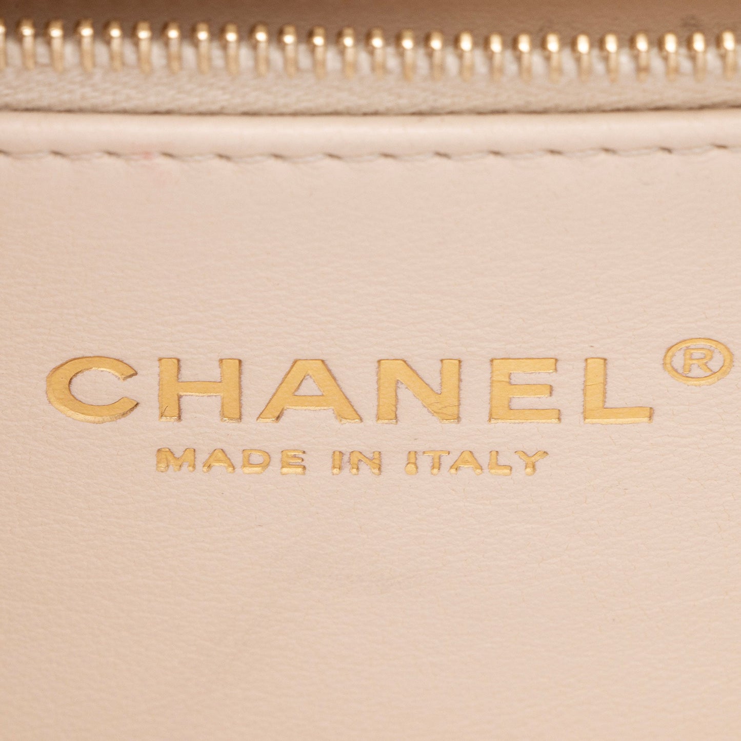Chanel Lambskin Coco Lux Medium Flap Bag (SHF-mhN1qb)