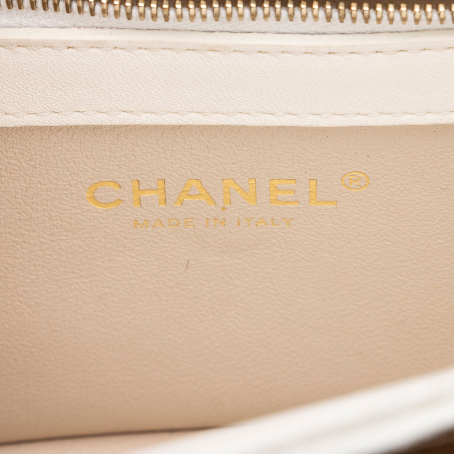 Chanel Lambskin Coco Lux Small Flap Bag (SHF-48E89g)