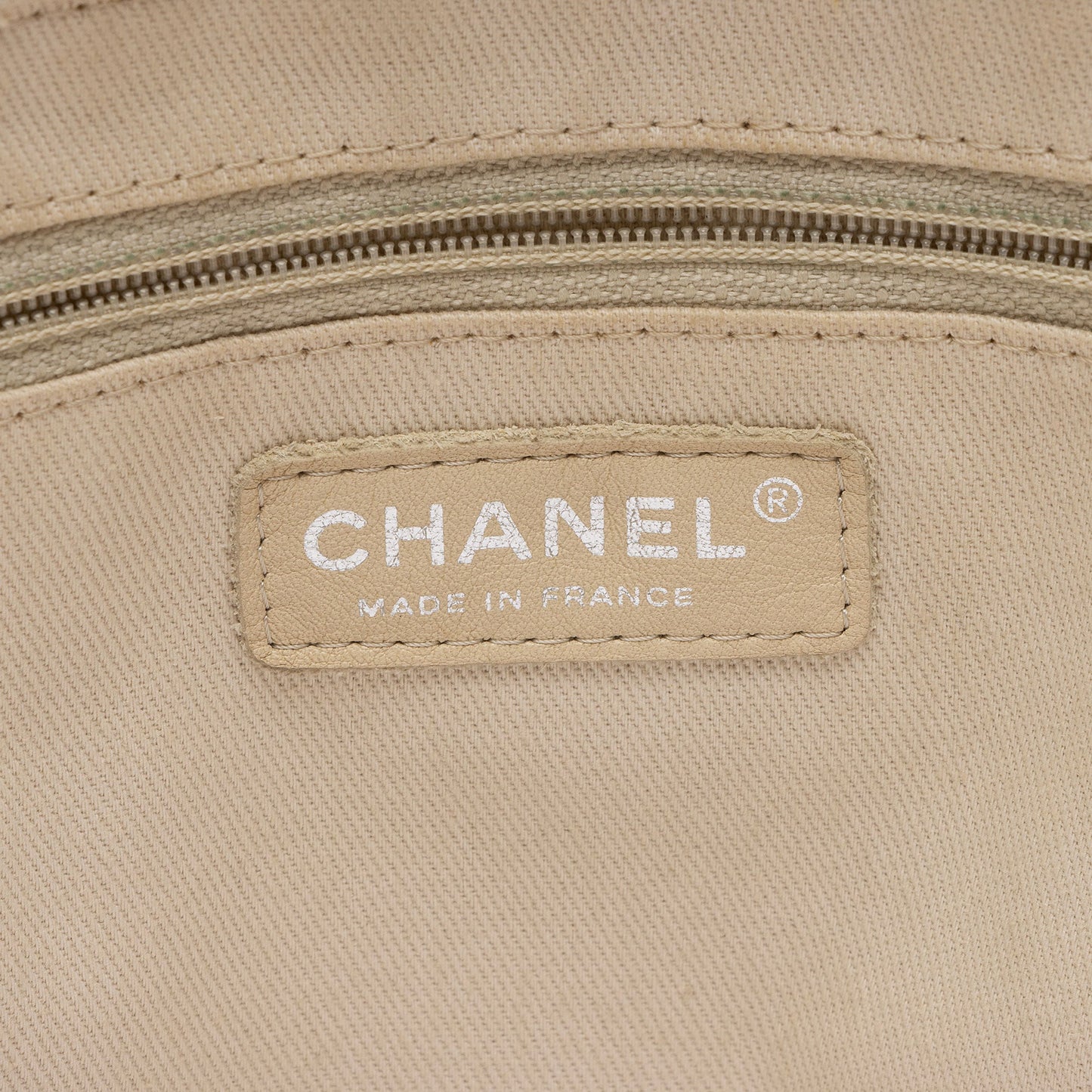 Chanel Lambskin Love Me Tender Large Tote (SHF-VAozPR)