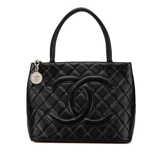 Chanel Lambskin Medallion Tote (SHG-cROUye)