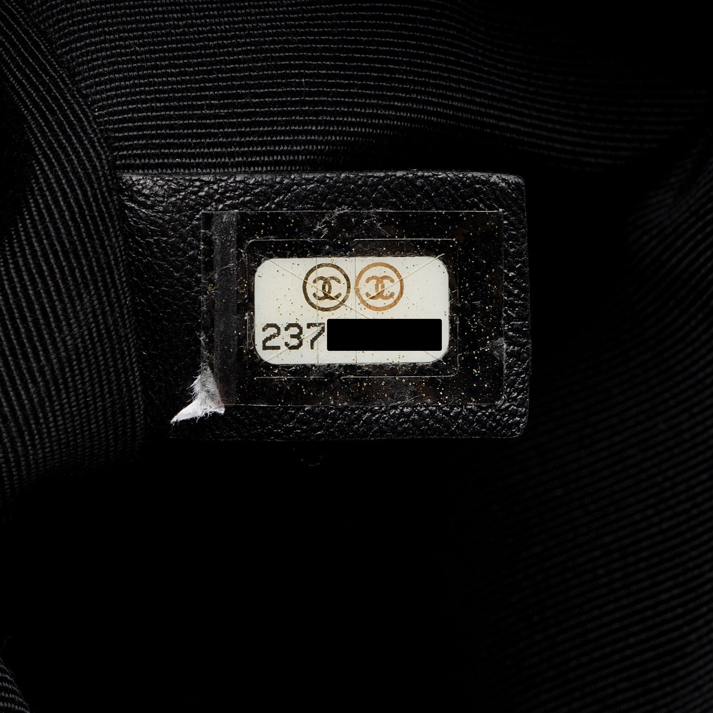 Chanel Lambskin Old Medium Boy Bag (SHF-hdtBBY)