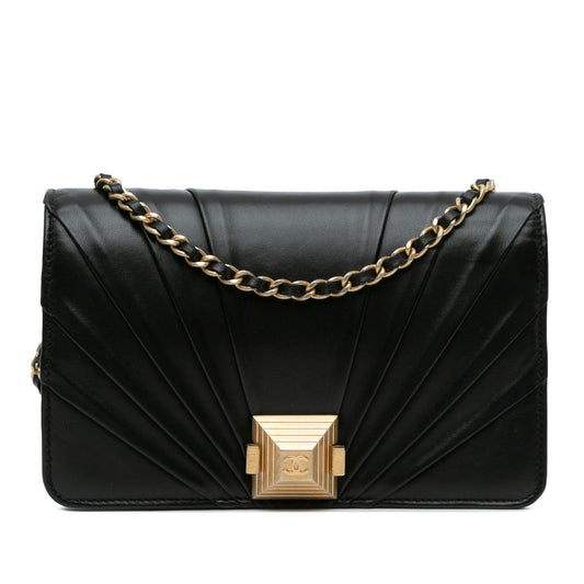 Chanel Lambskin Pyramid Wallet On Chain (SHG-Xyd0cJ)