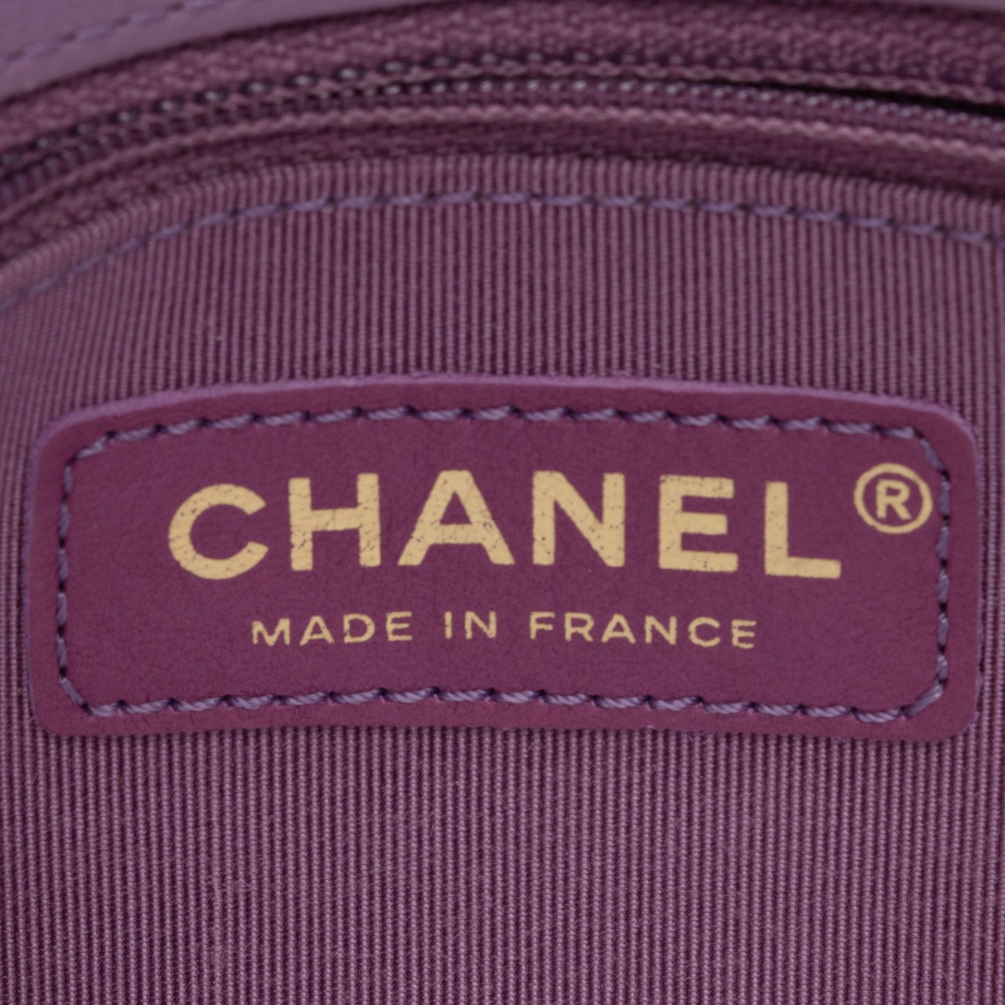 Chanel Lambskin Sleek & Chic Small Flap Bag (SHF-UMzeA2)