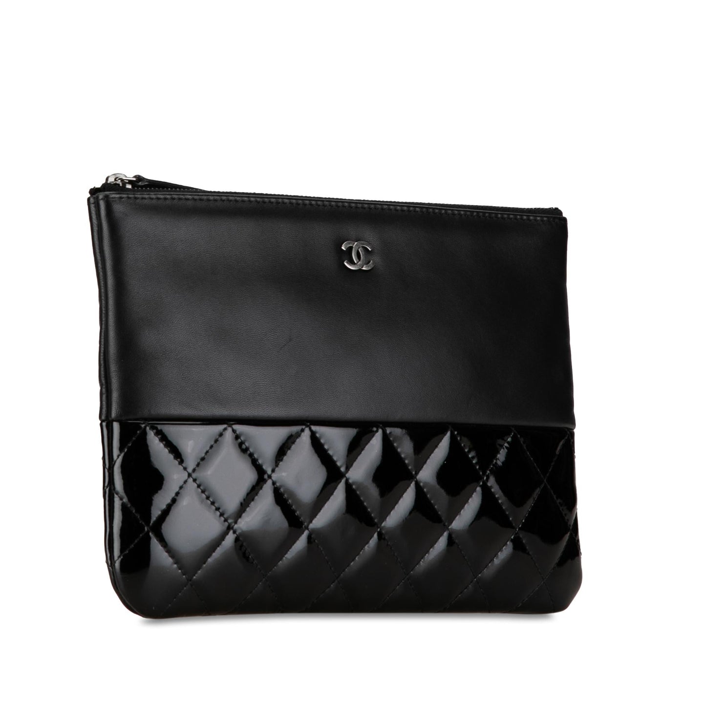 Luxury Chanel Lambskin and Quilted Patent O Case Clutch (SHG-nuBGKM)