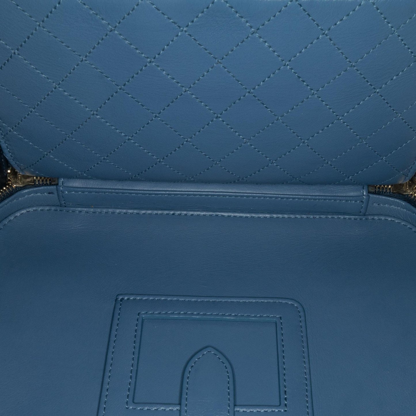 Chanel Large Caviar CC Filigree Vanity Case (SHG-JUihwi)