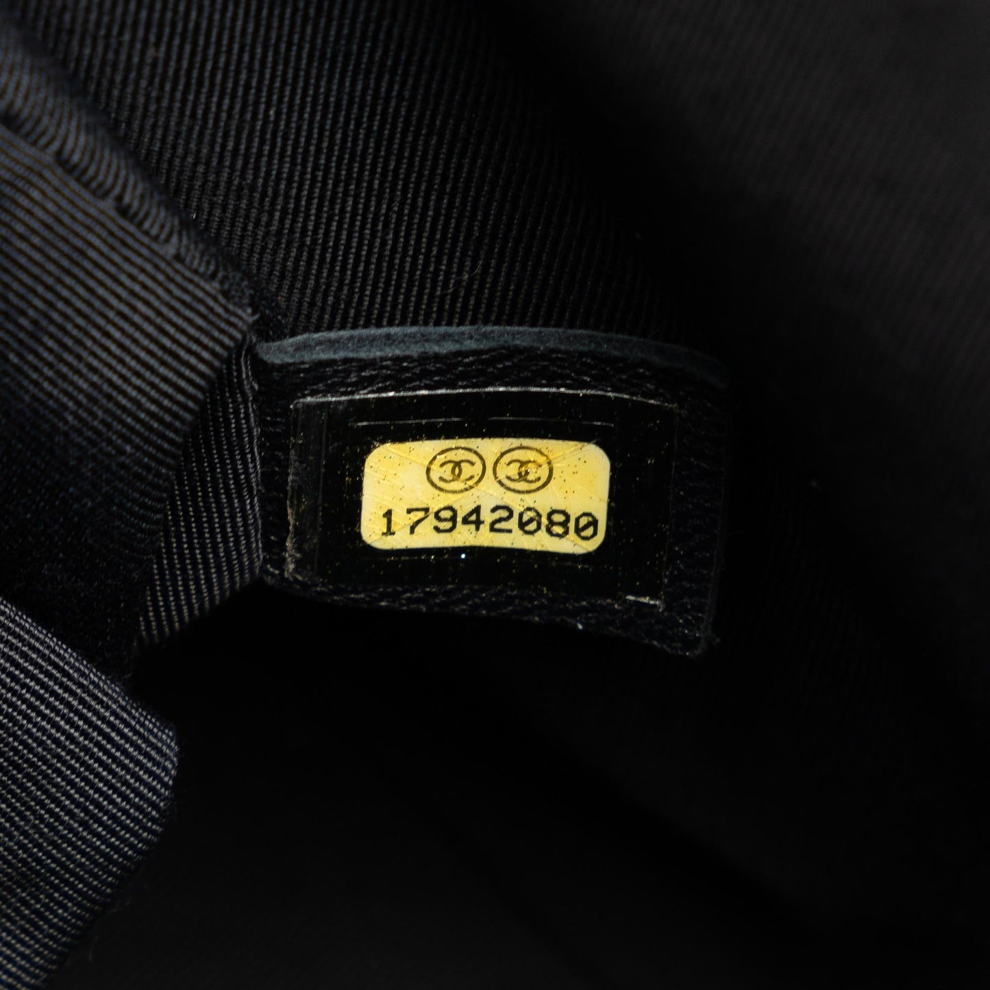Chanel Large Lambskin Boy Flap (SHG-u6C00y)