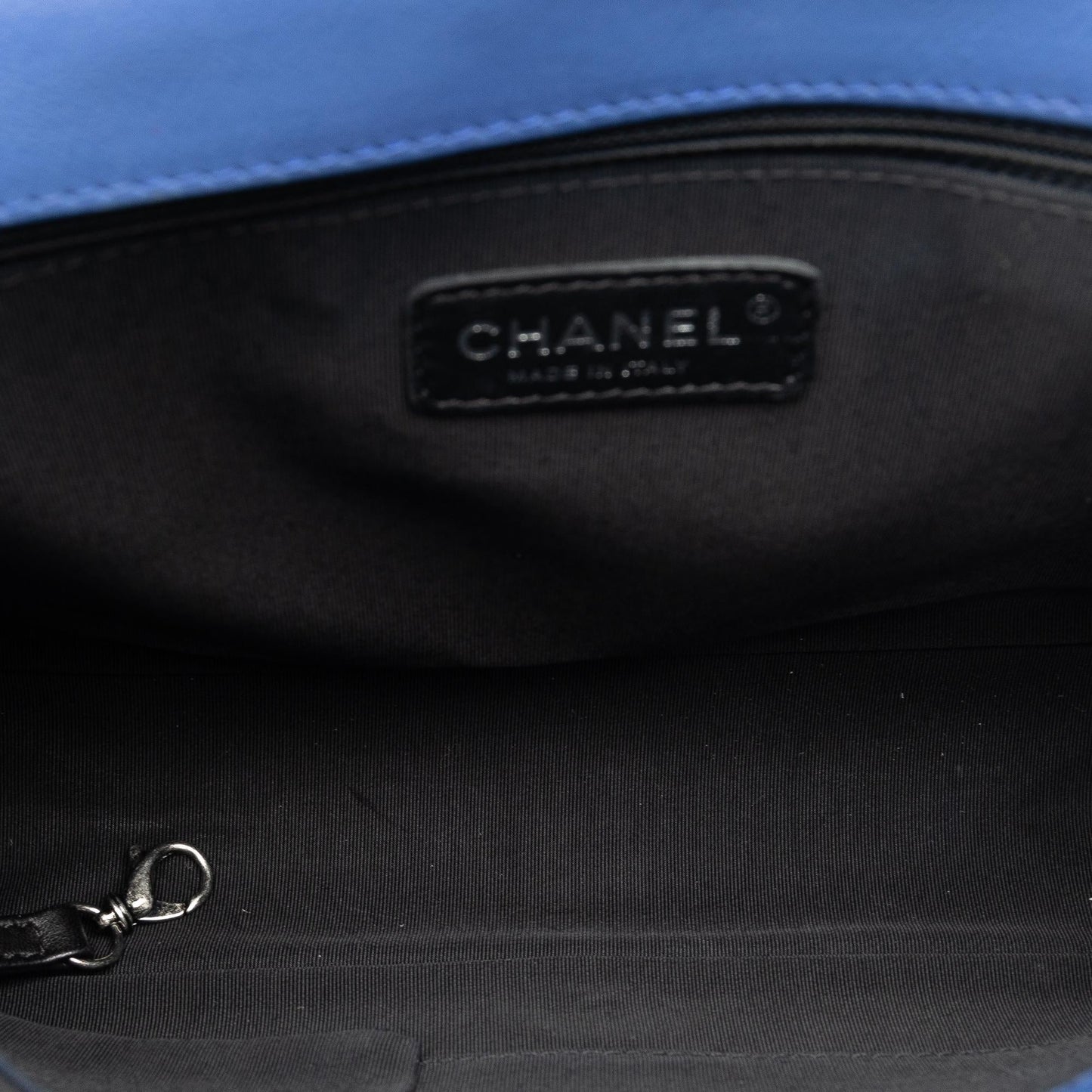 Chanel Large Lambskin Boy Flap (SHG-u6C00y)