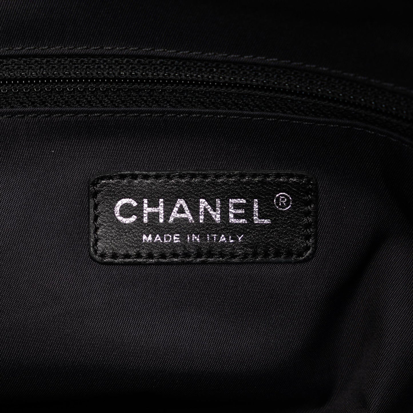 Chanel Large Paris Biarritz Tote (SHG-z42BY8)