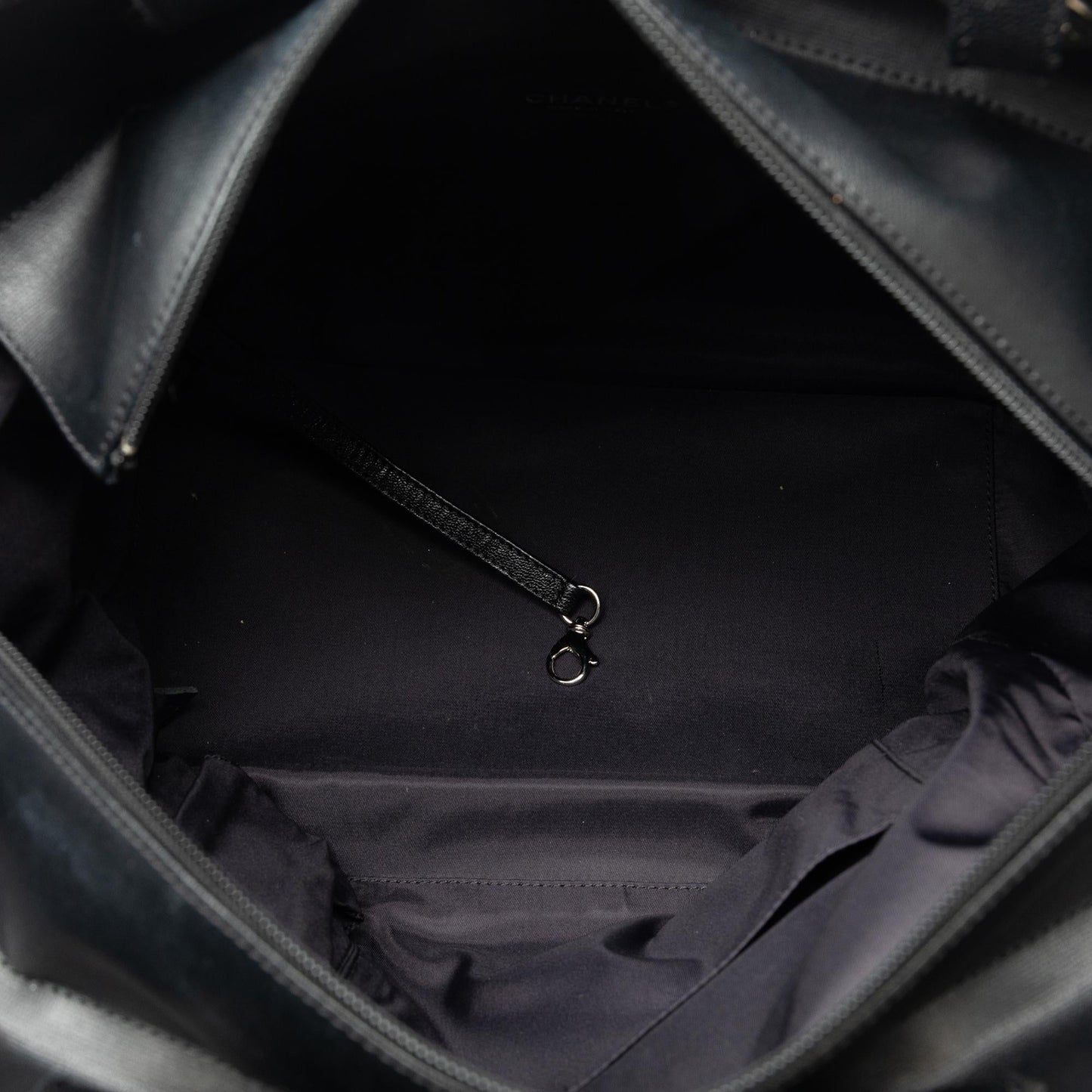 Chanel Large Paris Biarritz Tote (SHG-z42BY8)