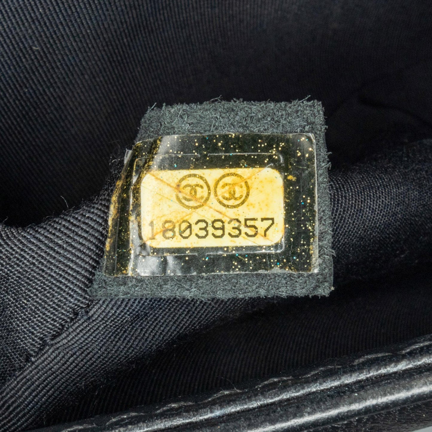 Chanel Medium Bicolor Lambskin Boy Flap (SHG-qI2Oyf)