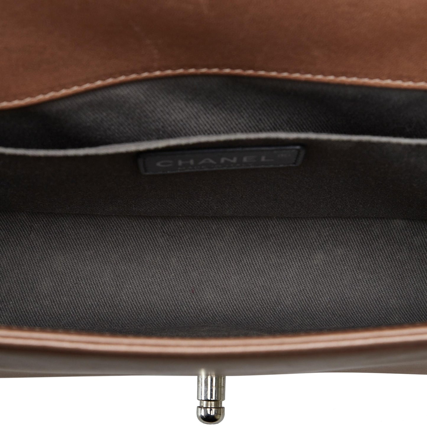 Chanel Medium Boy Flap Bag (SHG-OB0E7i)