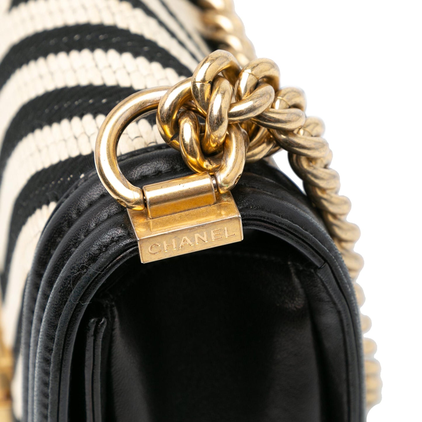 Chanel Medium Braided Chevron Cotton and Lambskin Boy Flap (SHG-zXlQPe)