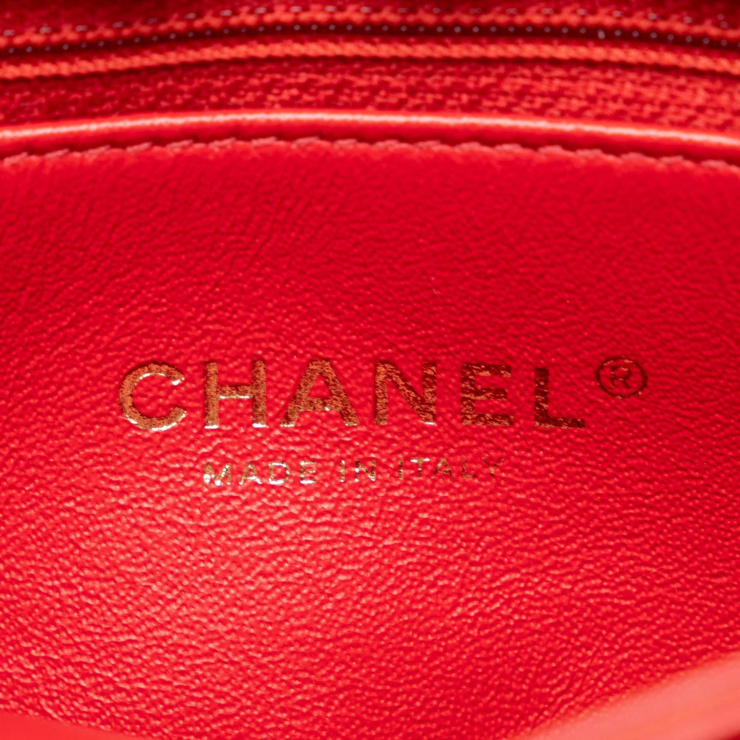 Chanel Medium CC Chevron Lambskin Envelope Flap (SHG-k9drR3)