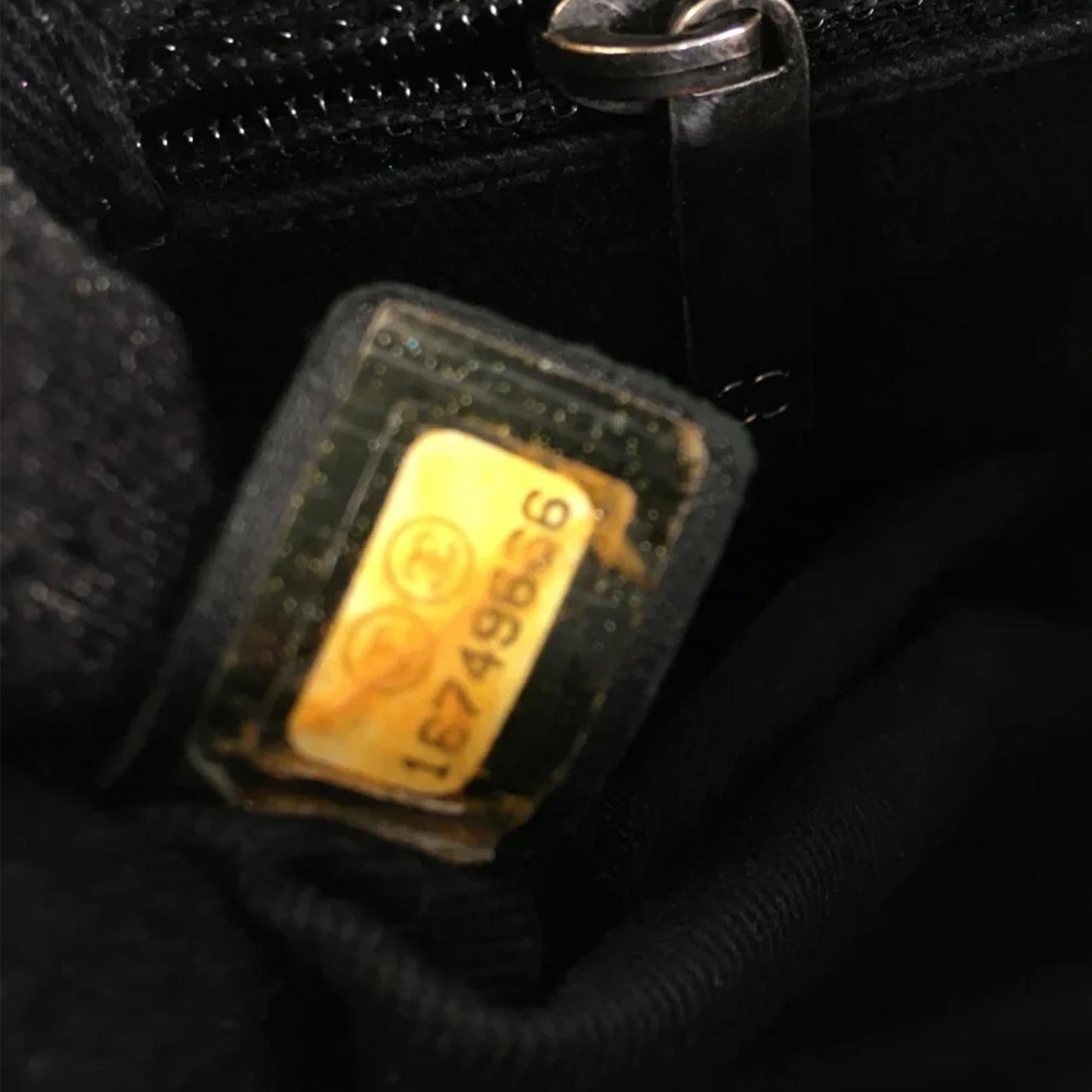 Chanel Medium Caviar Easy Flap (SHG-dICzQt)