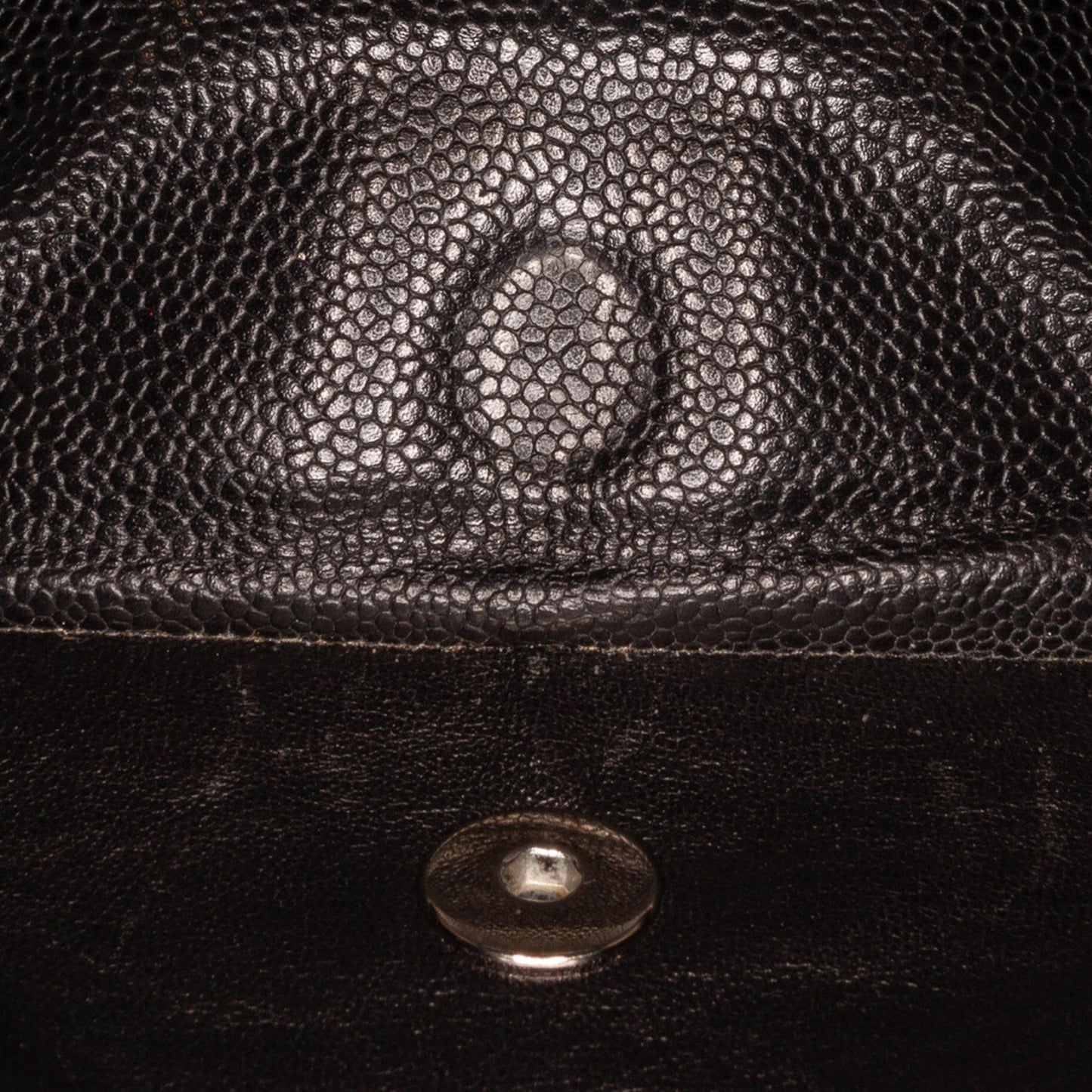 Chanel Medium Classic Caviar Double Flap (SHG-WNK0ZG)
