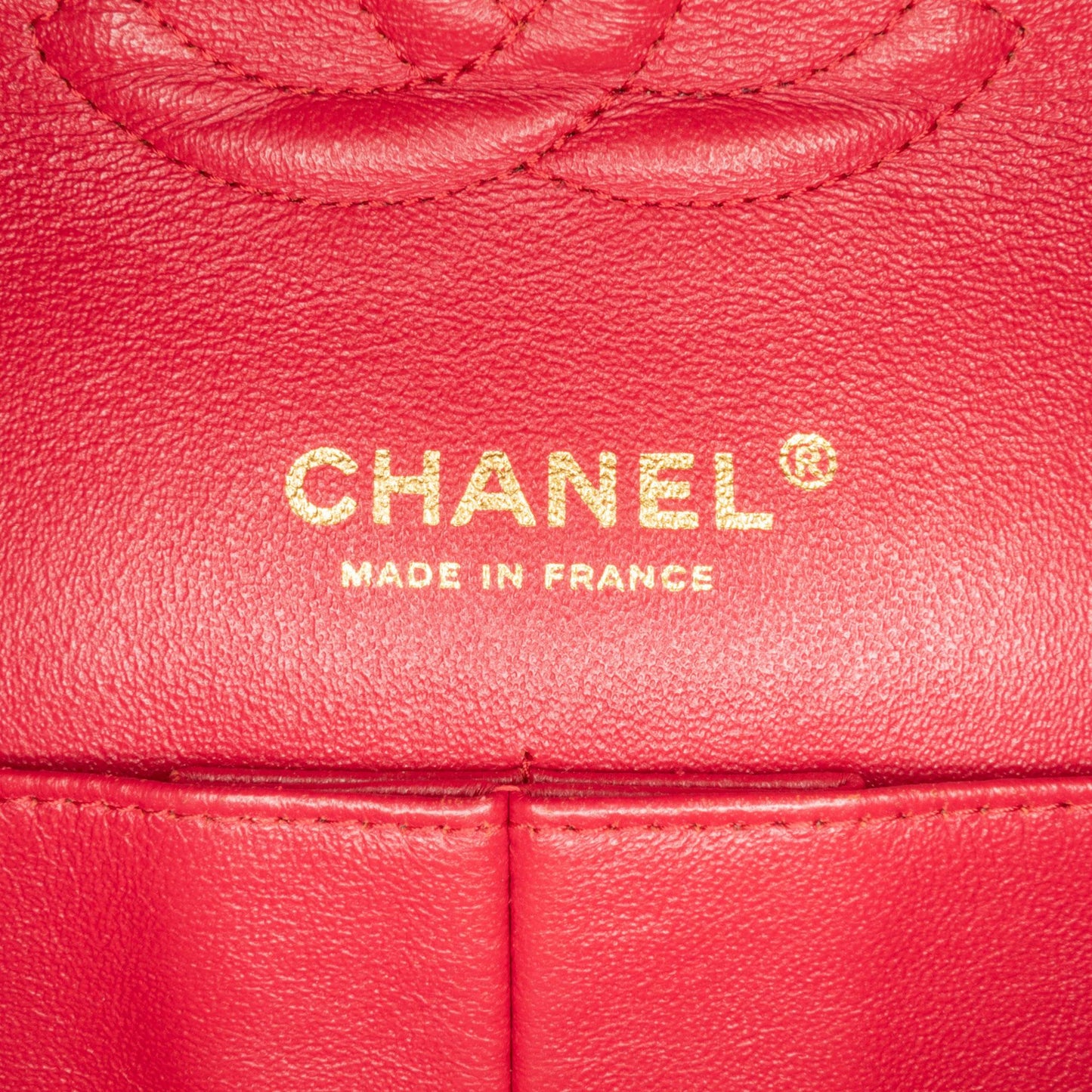 Chanel Medium Classic Lambskin Double Flap (SHG-oRuT74)