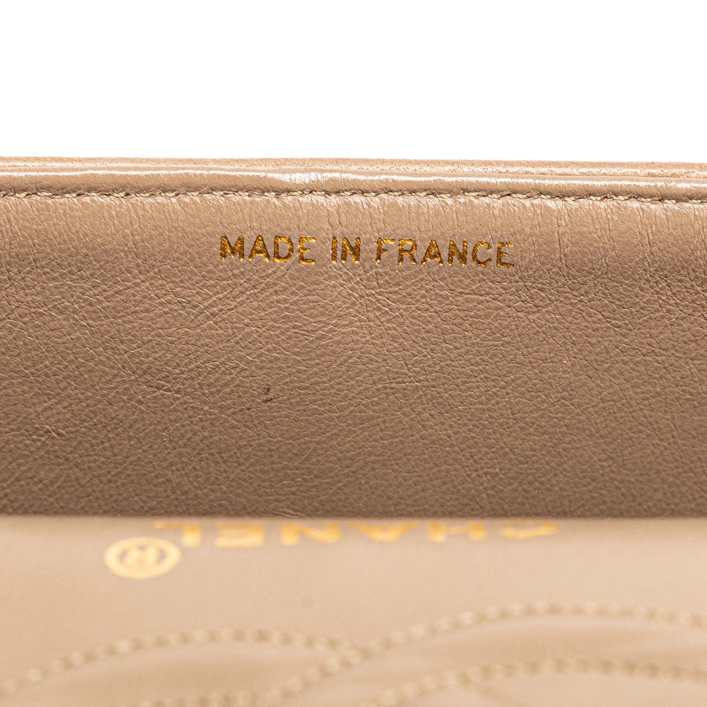 Chanel Medium Classic Lambskin Double Flap (SHG-oPVKa3)