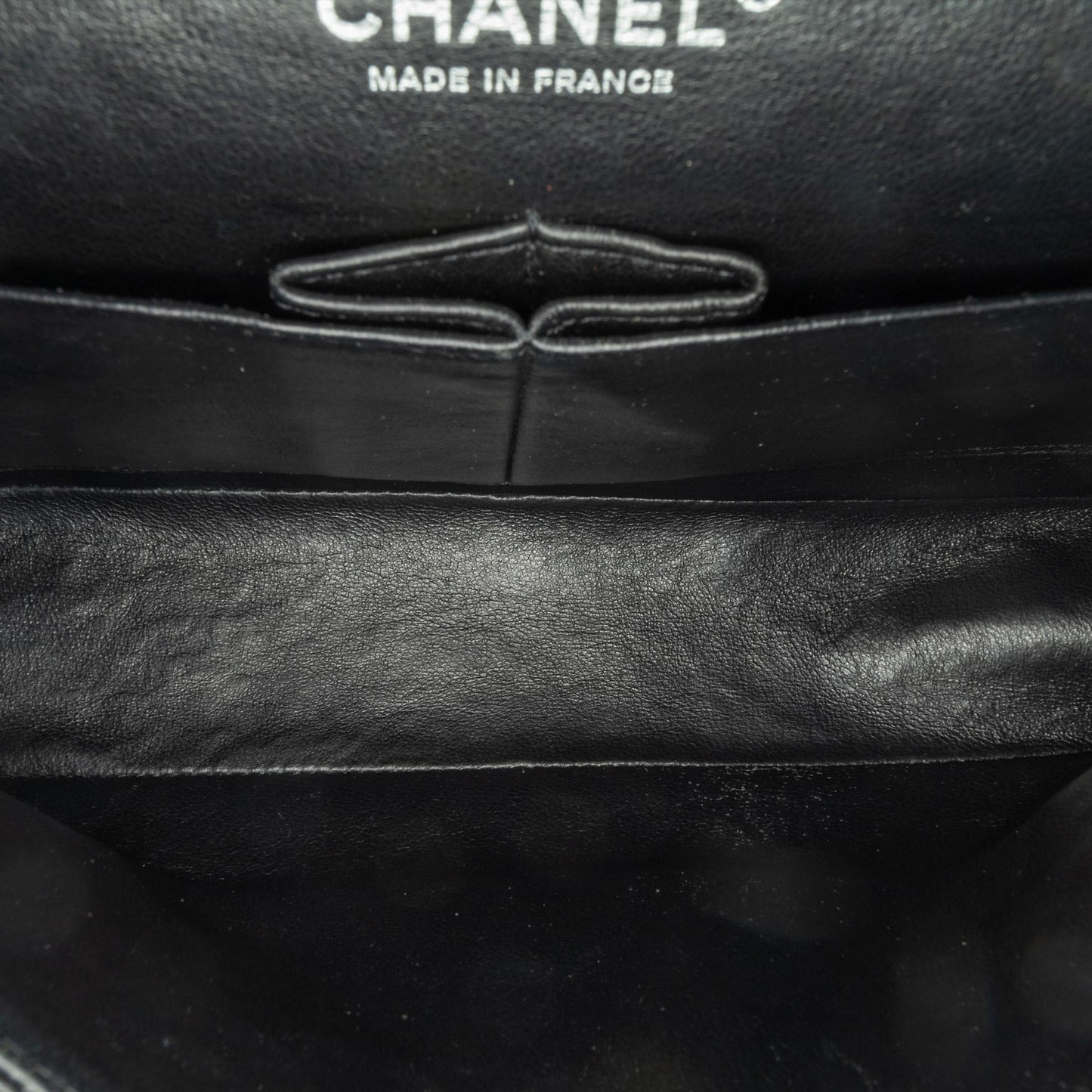 Chanel Medium Classic Patent Double Flap (SHG-f00ih4)