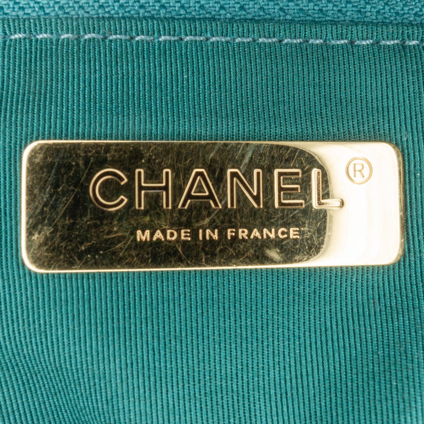 Chanel Medium Lambskin 19 Flap (SHG-EDg0IF)